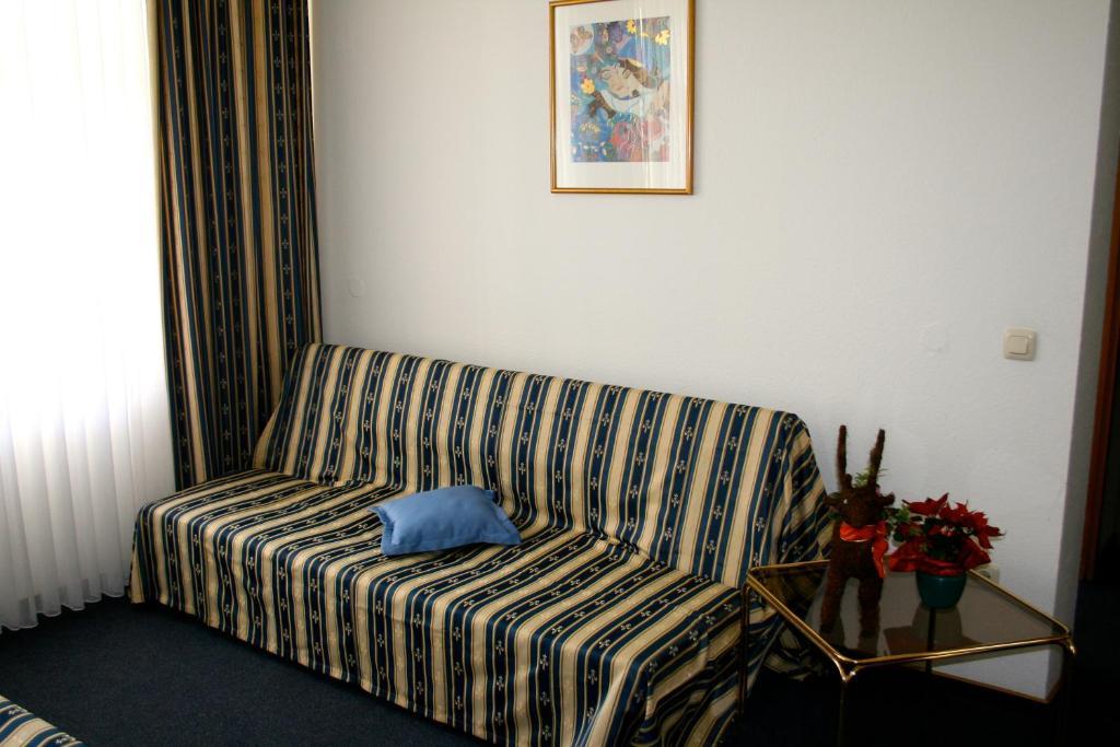 Hotel Am Schloss Borbeck Essen Rum bild