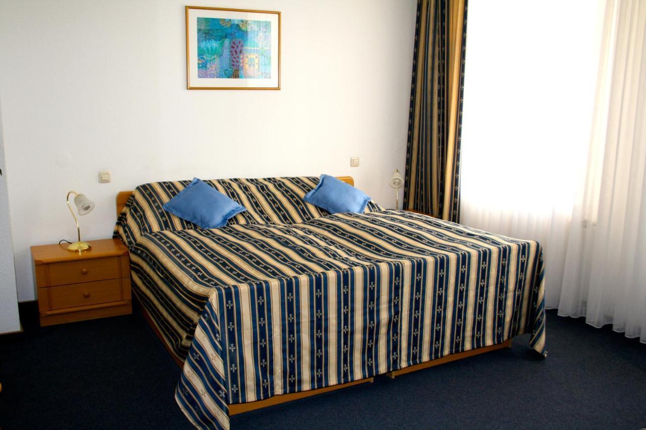 Hotel Am Schloss Borbeck Essen Rum bild